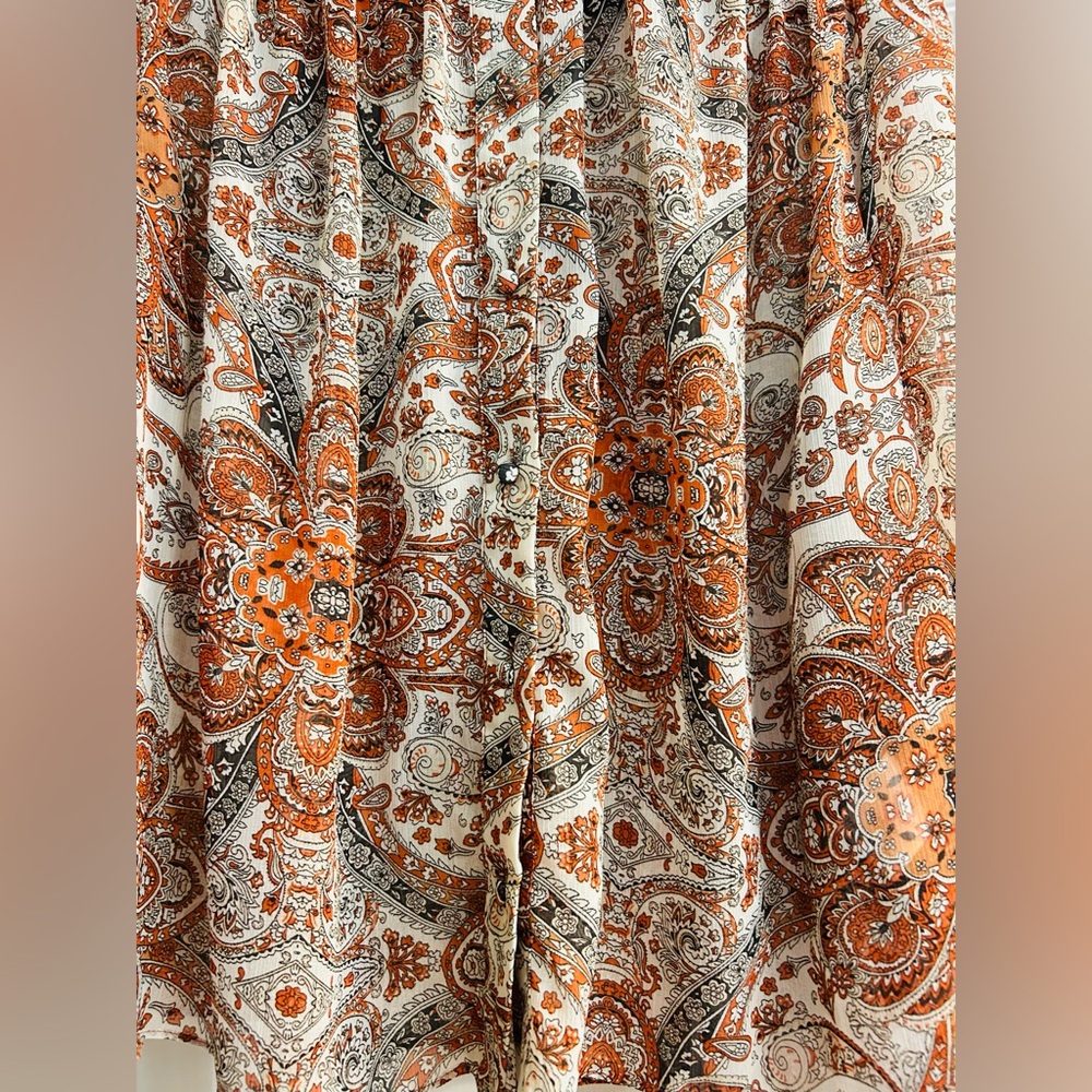 Rachel Zoe BOHO Long Sleeve Sheer Rust and Cream Paisley Button-Down Shirt. - Picture 3 of 7